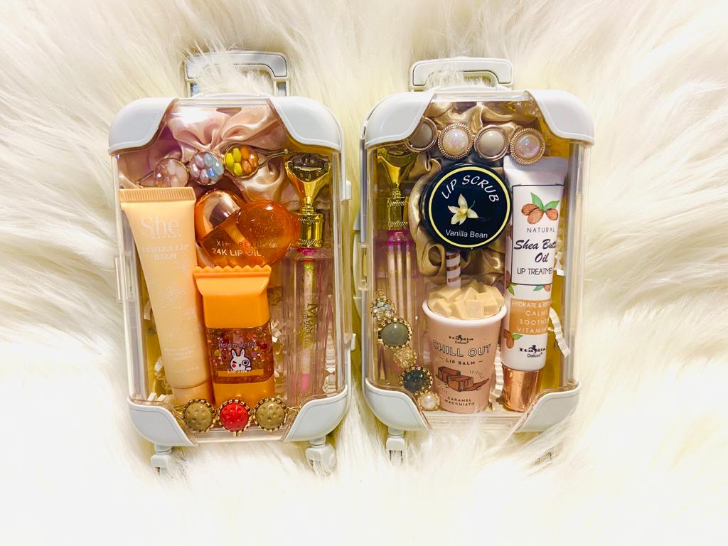 Suitcases Holiday Collection