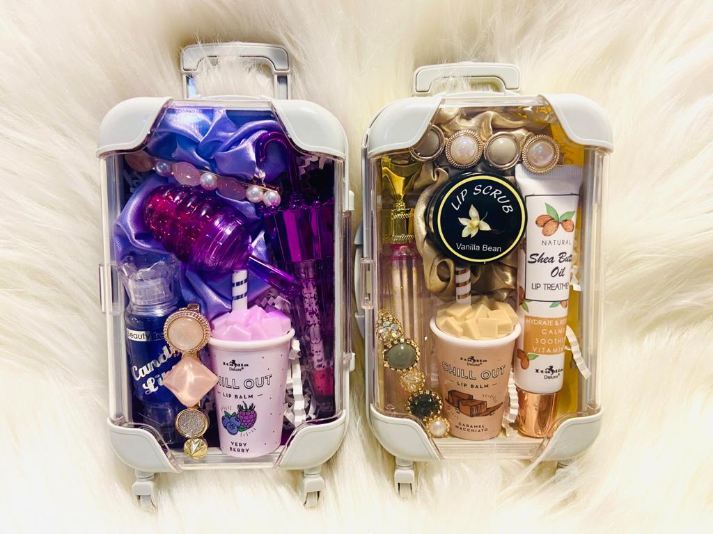 Suitcases Holiday Collection